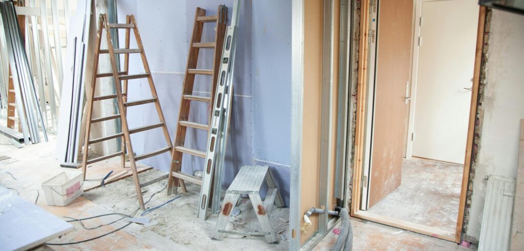 a home being renovated, representing the mistakes people make during a renovation.